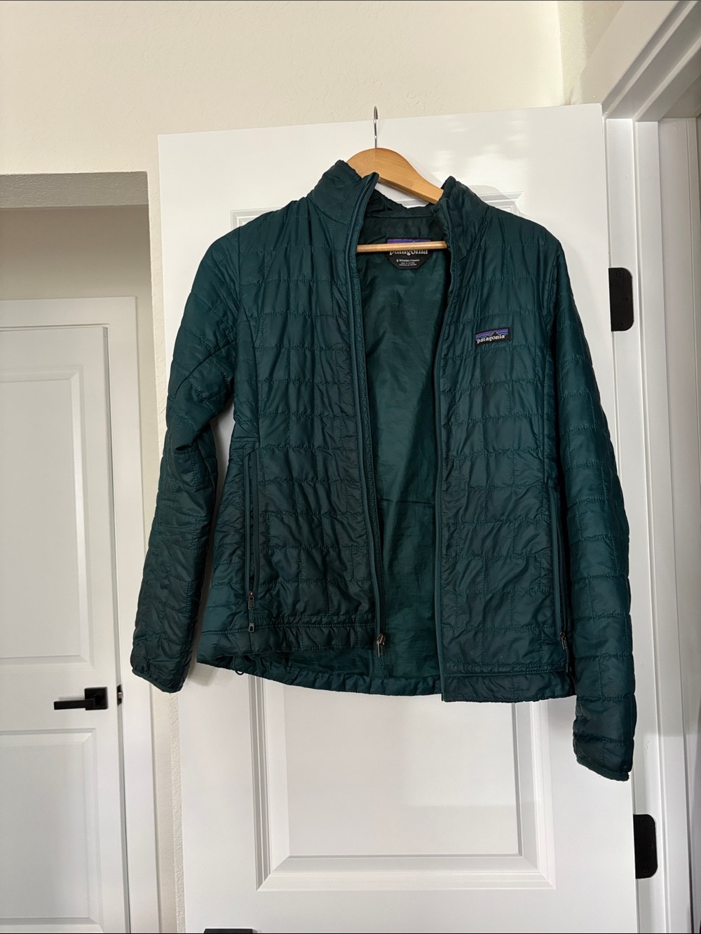 Patagonia Women's Deep Teal Nano Puff Small